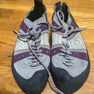 Scarpa Climbing Shoes - Gray and Purple